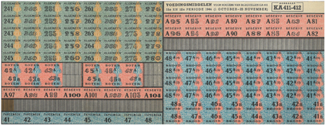 Bonkaart K411-412 voor voedingsmiddelen 11e  en 12e periode - 1 oktober t/m 25 november 1944, echter door het instorten van de voedselvoorziening en de invoer van noodkaarten ongebruikt (van de ouders van Bob Vermoolen)